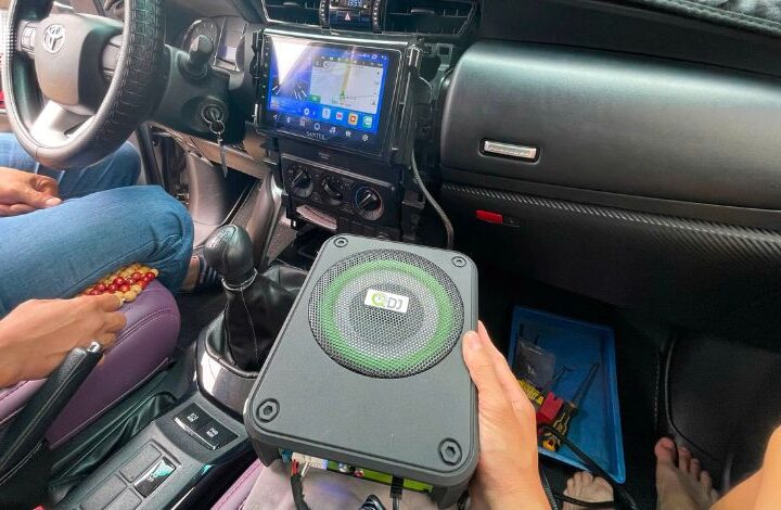 Lắp loa Sub cho màn android: Nên chọn cắm rắc zin hay cắt dây?