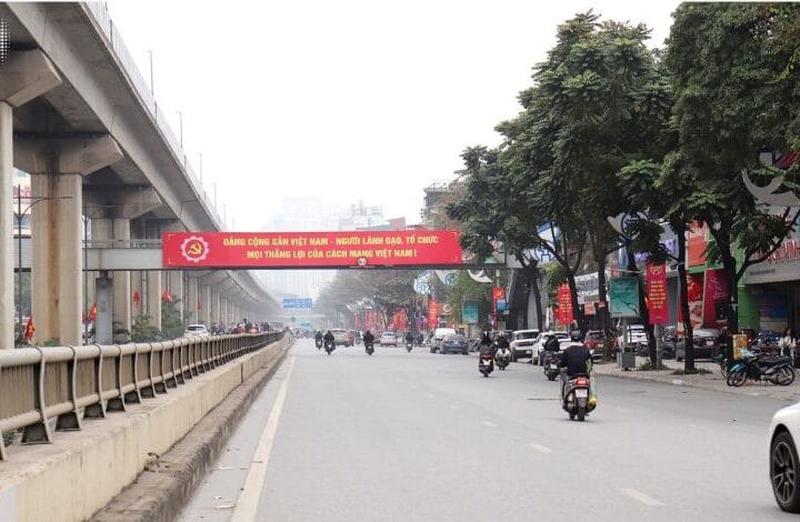 Cập nhật giao thông Hà Nội Tết 2026: Những hình ảnh lạ thường trên phố phường