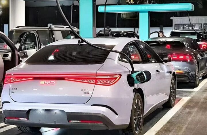 Công nghệ sạc siêu nhanh của BYD: Nạp đầy pin chỉ trong vài phút?