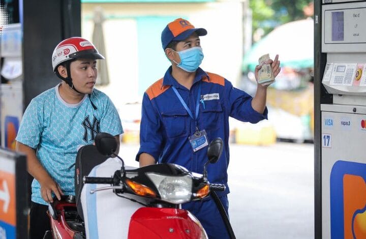 Bảng giá xăng dầu mới nhất: Dầu diesel giảm mạnh gần 10.000 đồng/lít