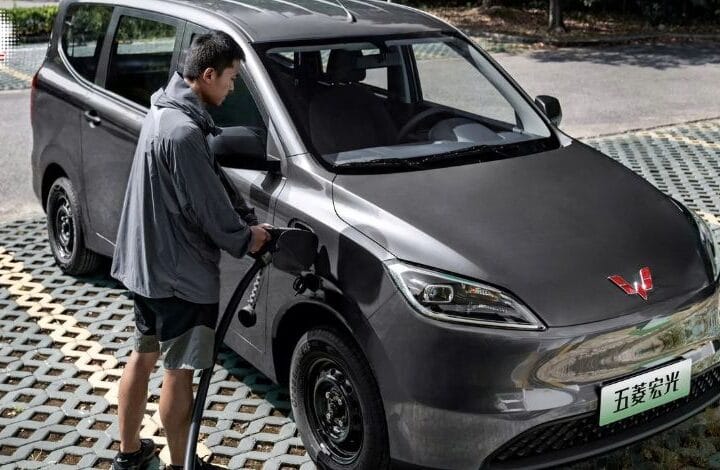 Có nên mua mẫu MPV giá rẻ nhất Việt Nam? Ưu và nhược điểm cần biết