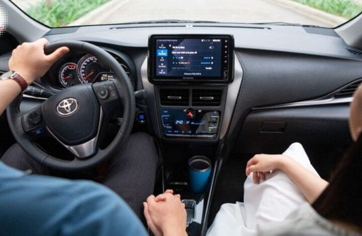 Giá xe Toyota Vios mới nhất: Ưu đãi 50% trước bạ cho xe sedan dịch vụ