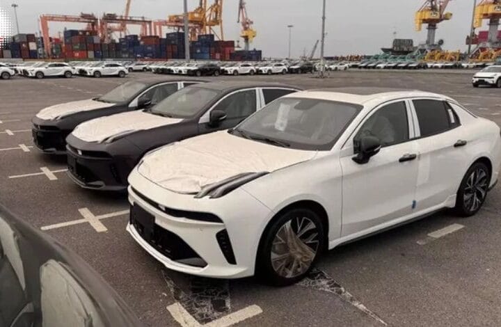 Lynk & Co 03 2026 lộ diện tại Hà Nội: Giá rẻ bất ngờ, áp lực cho Honda Civic