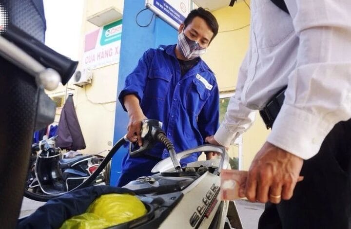Sự thật về việc phải xả sạch bình xăng trước khi đổ xăng E10